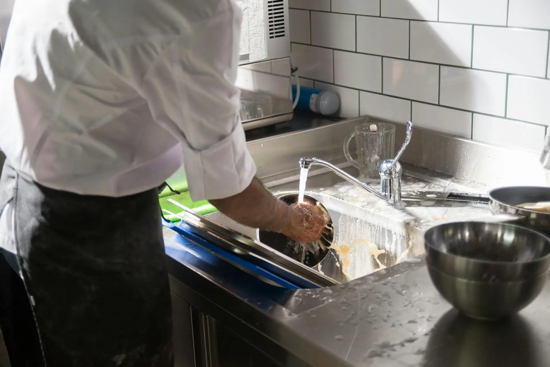 entretien-poêle-en-inox-cuisin_store